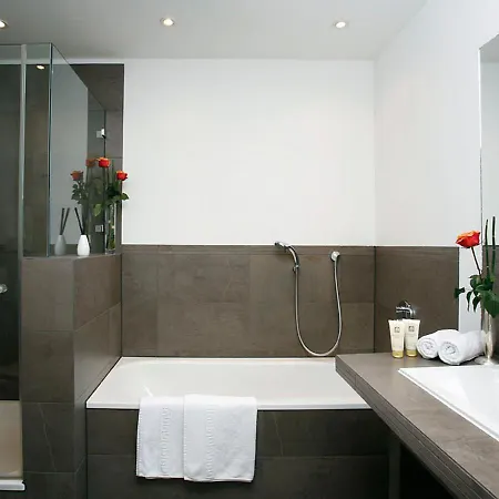 Hotel Regina -Garni Köln Esterno foto